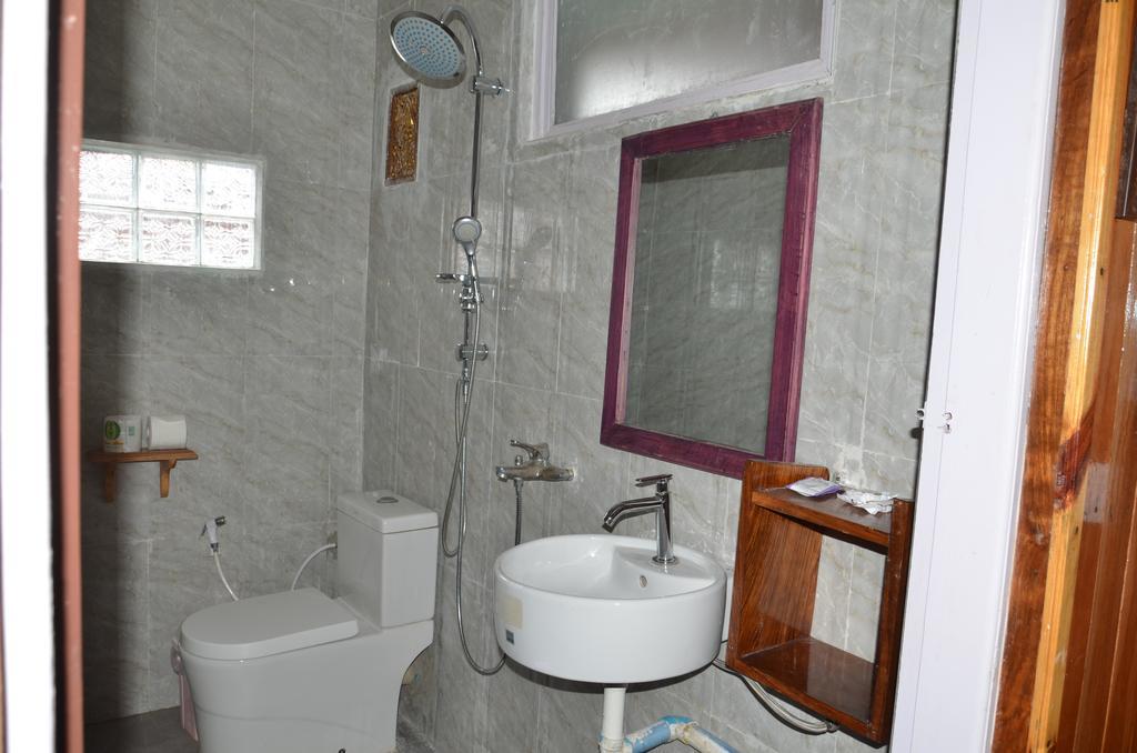 Golden Empress Hotel Nyaung Shwe Room photo