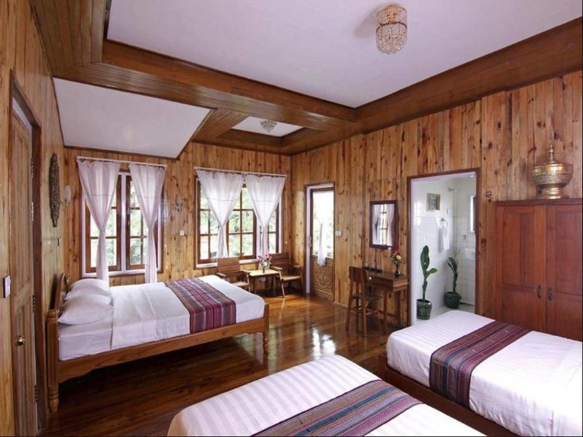 Golden Empress Hotel Nyaung Shwe Exterior photo